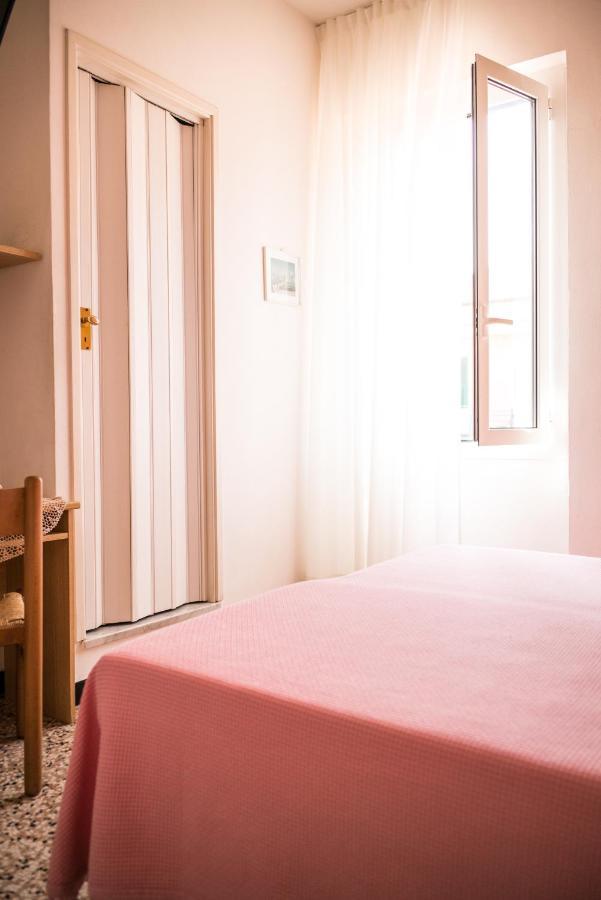 Hotel Cynthia Finale Ligure Exterior photo